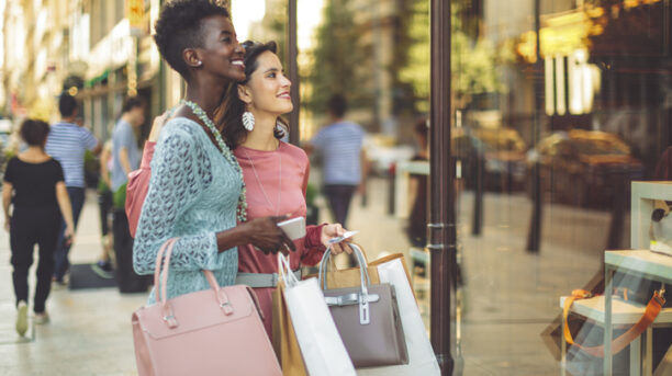 Globe Insiders Research on Luxury Retail